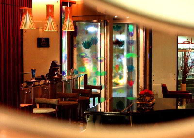 Hotel Le Royal Tower à Koweït Restaurant photo
