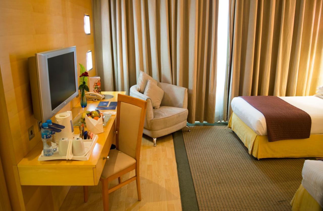 Hotel Le Royal Tower à Koweït Extérieur photo